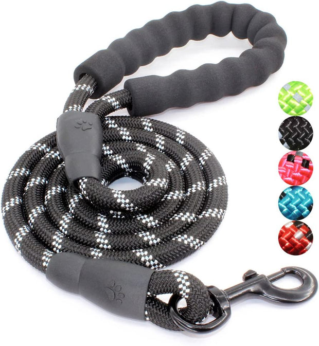 High Quality Dog Leash with Comfortable Padded Handle and Highly Reflective Threads